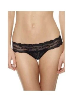 B.Tempt'd Lace Kiss Night Thong B.Tempt'd